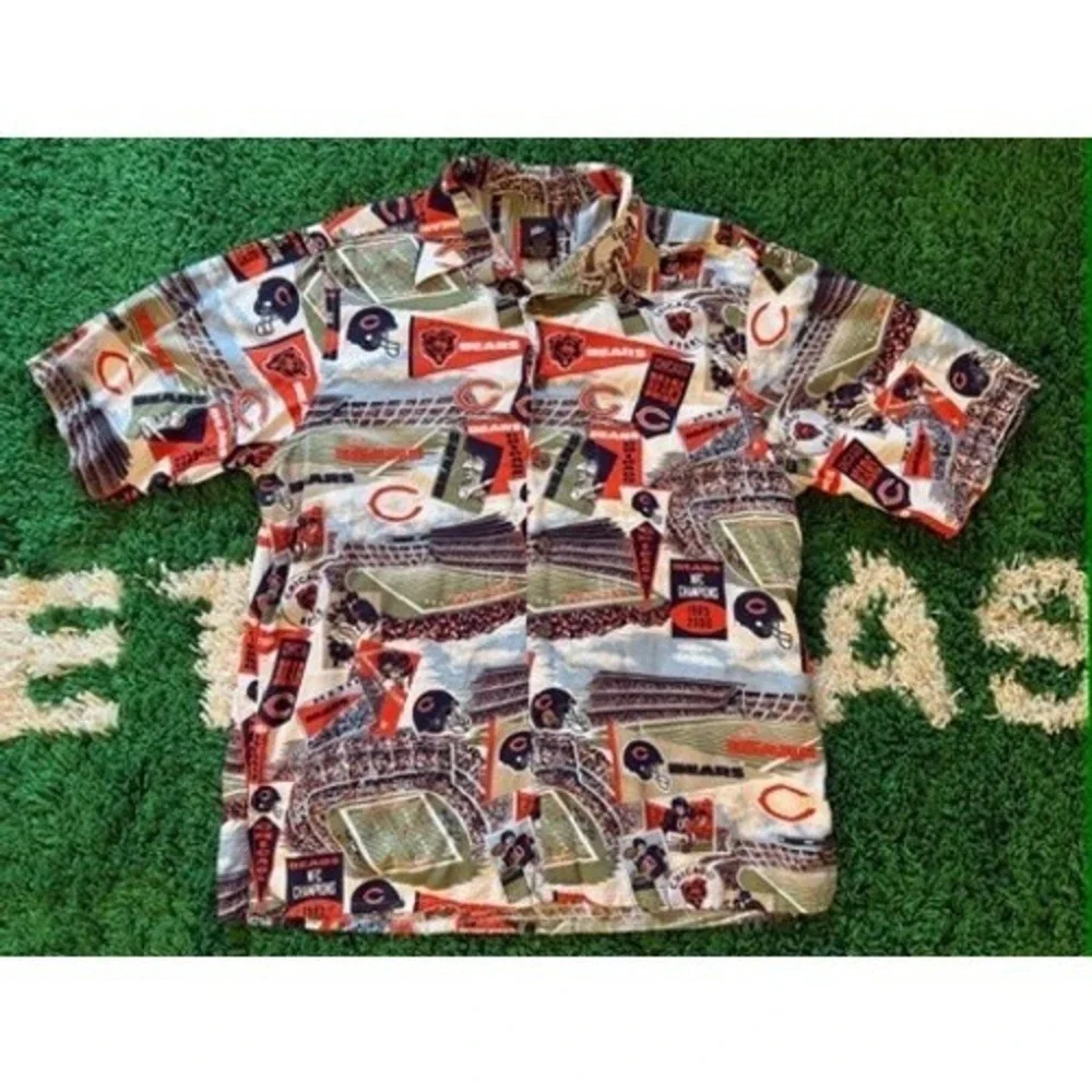 NFL Team Apparel Chicago Bears All Over Stadium‎ Print Rayon Camp Shirt Mens L